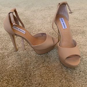 Steve Madden pumps